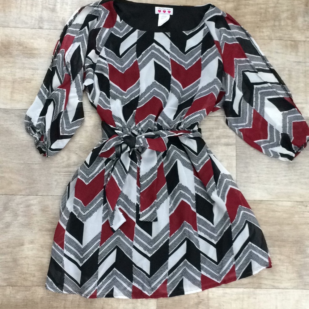 Split sleeve dress
